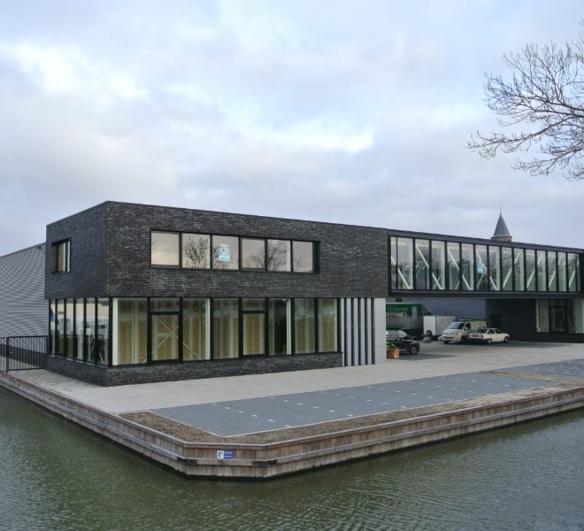 Bedrijfsgebouw Honselersdijk Bedrijfsgebouw Honselersdijk